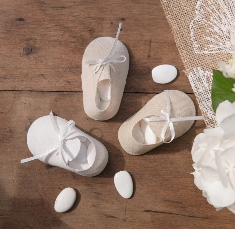 Babyshower - Gåvoaskar vita skor 4-pack