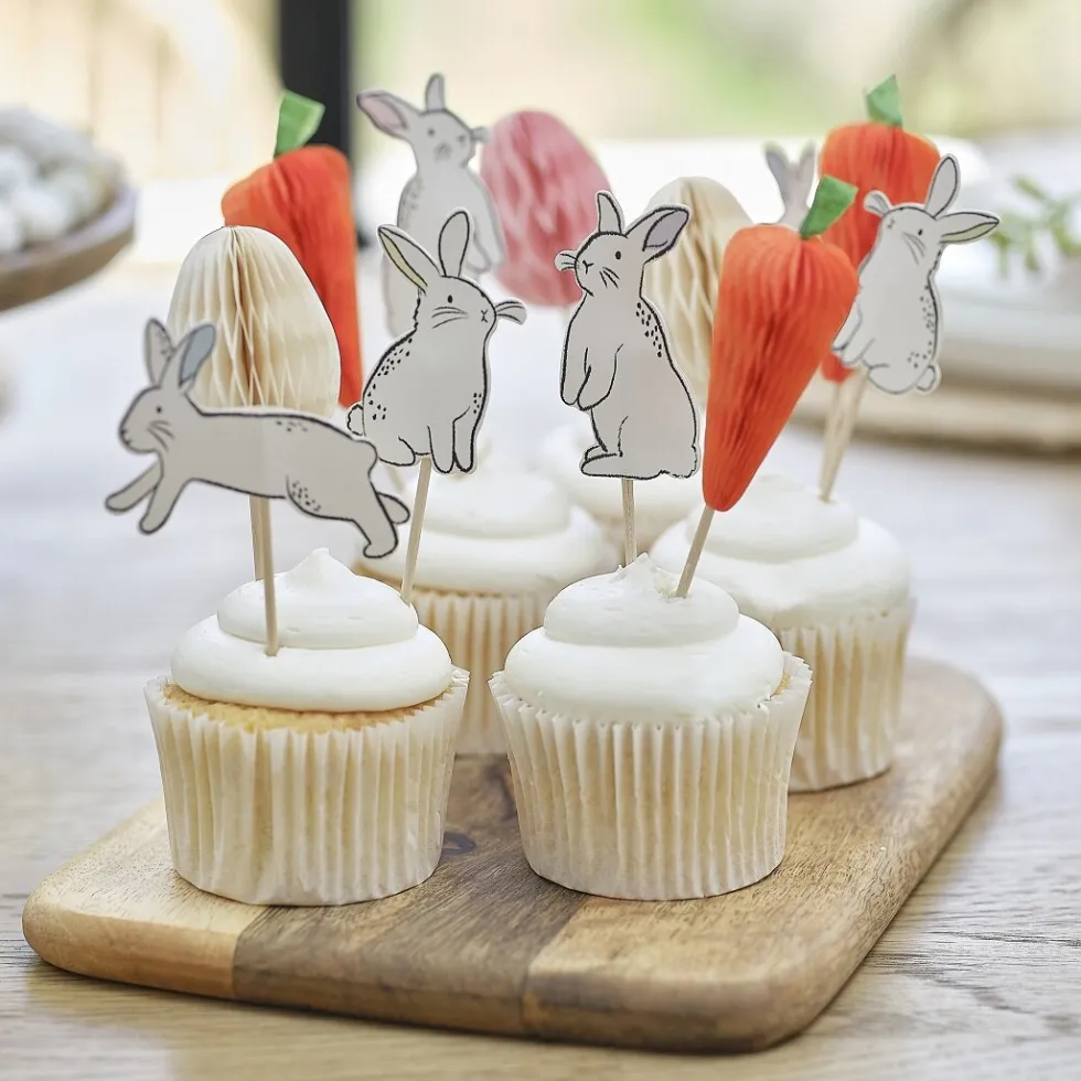 Cake Toppers - Påskharar med tillbehör 12-pack