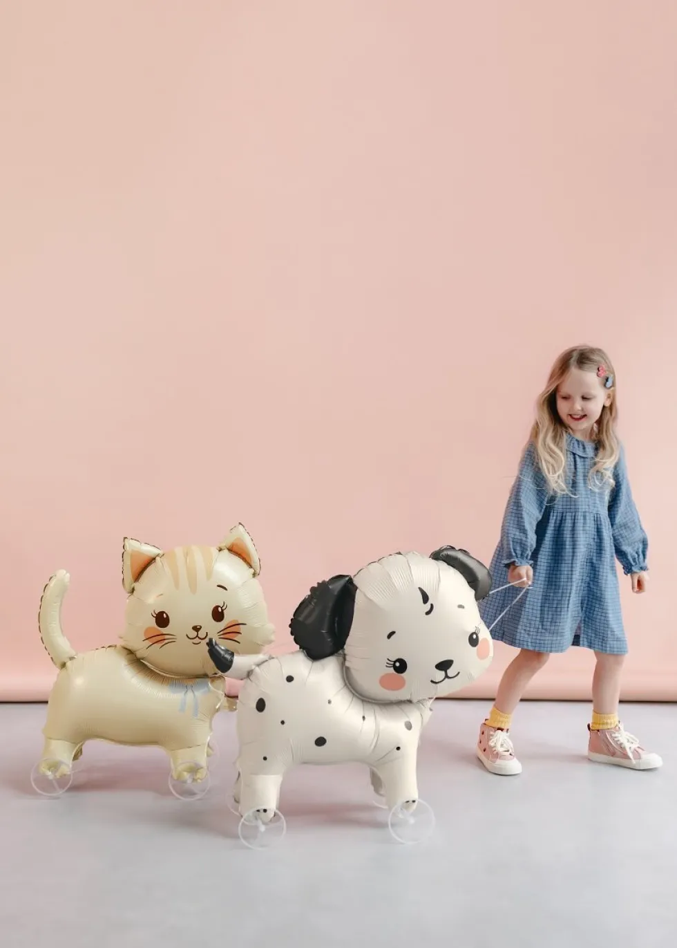 Folieballong Hund på hjul 70 cm