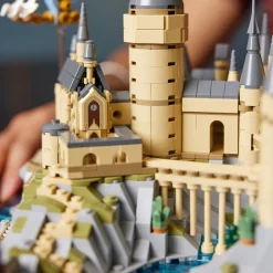 LEGO Harry Potter - Hogwarts slott och område 18+
