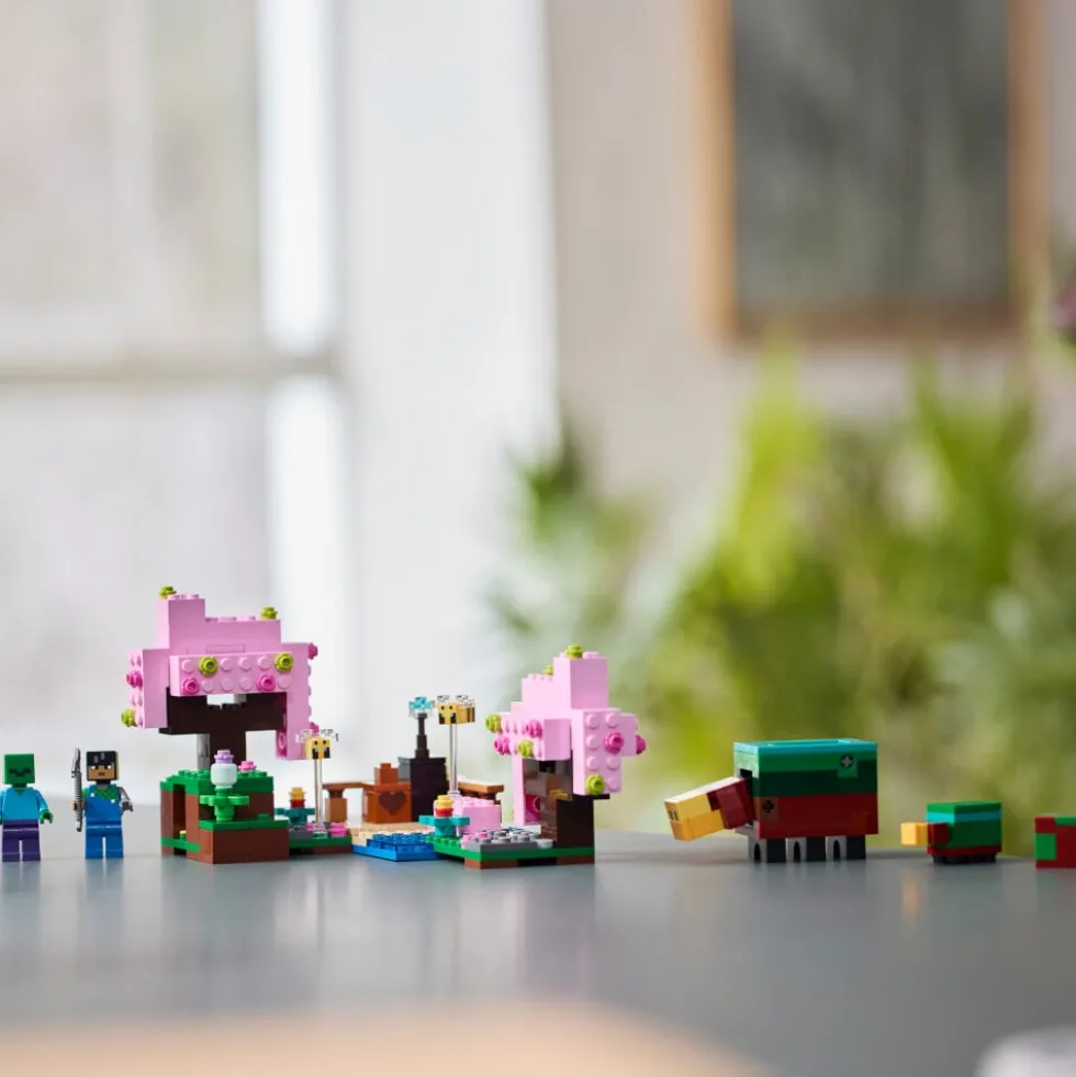 LEGO Minecraft - Körsbärsträdgården 8+